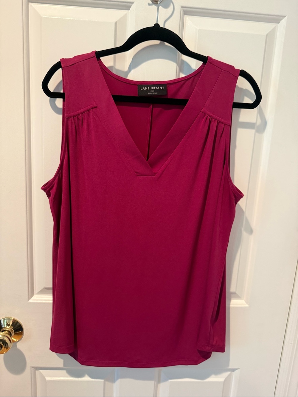 Lane Bryant Magenta V-Neck Sleeveless Top 14/16